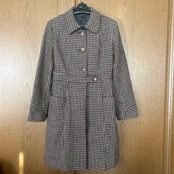 새상품급 코트와 스커트 셋업