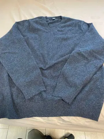 UNIQLO 캐시미어 V넥 스웨터 다크 그레이 3XL