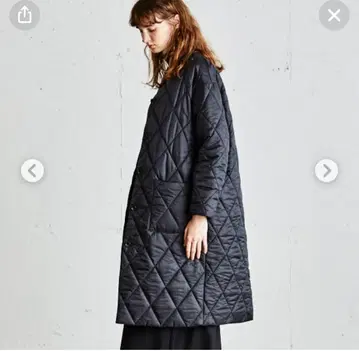 미즈이로 인드 V넥 퀼트 코트 BLACK F