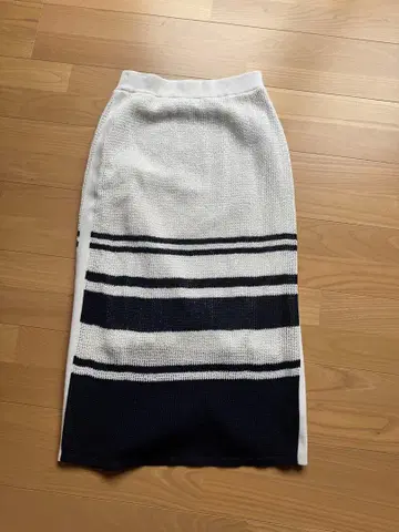 스트라이프 니트 타이트 스커트