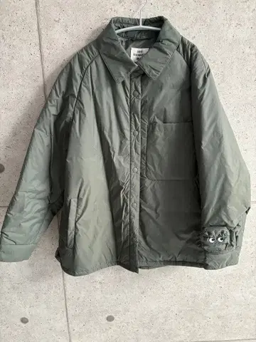 UNIQLO 안야 힌드마치 퍼프 테크 셔츠 자켓 그린 XL