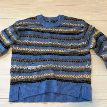 ZARA 보더 무늬 니트 스웨터 M 사이즈