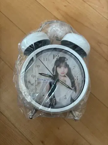 CUTIE STREET 마스다 아야노 알람 시계