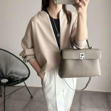 [ 새상품급 ] 에마 라이트 종이상자 프론트 2way 풀오버 베이지