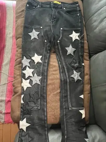 GUAPI 블랙 데님 팬츠 별 패턴 34