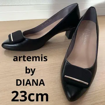 artemis by DIANA 스퀘어 버클 소프트 스틸레토 펌프스