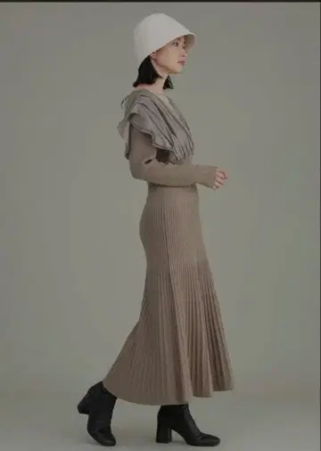 릴리 브라운 도킹 머메이드 원피스