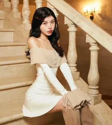 Darich 오프숄더 샤기 니트 미니 원피스