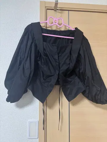 SNIDEL 블랙 상의