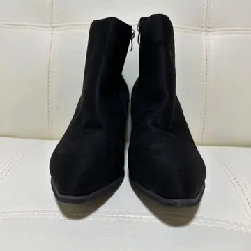 블랙 힐 부티 25cm