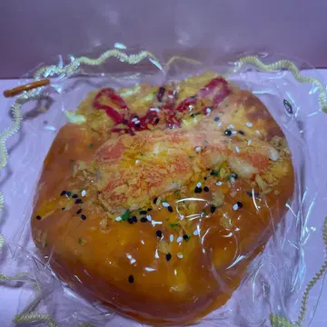 새우 토핑 빵 바삭바삭 스퀴즈