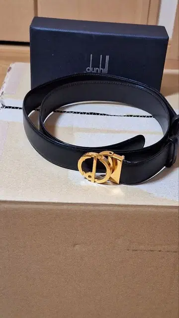 새상품급 던힐 벨트, 안경 케이스