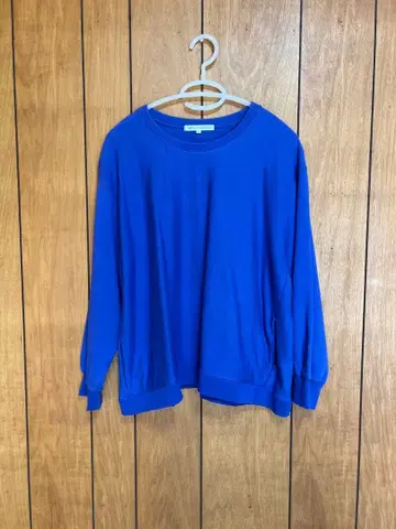 [ 23구 L 사이즈 ] 올해 1월 구매! 포켓 달린 컬러 맨투맨