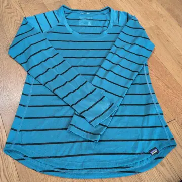 patagonia 긴팔 T셔츠 파랑 블랙 스트라이프