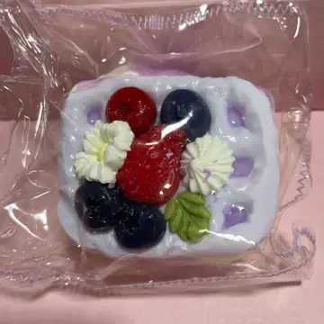 후르츠 데코레이션 케이크 kikisquishy