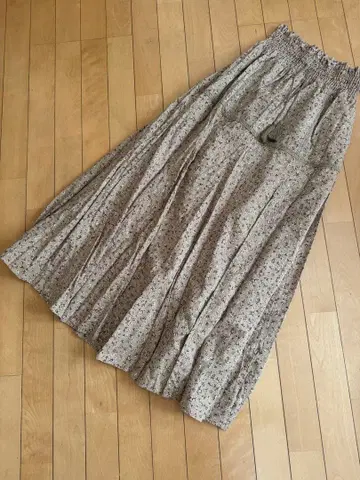 BEAMS 꽃무늬 플레어 스커트