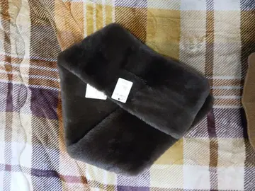 다크 브라운 퍼 넥워머 퍼 티펫