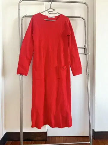 ZARA 빨간색 긴팔 원피스 포켓 부착
