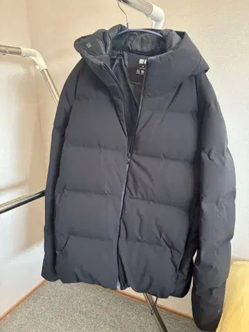 사용 횟수 3회 고품질 UNIQLO 다운 자켓 XL 사이즈