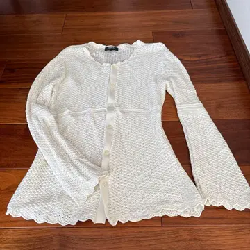 A.P.C. 레이스 편직 긴팔 가디건 S 화이트