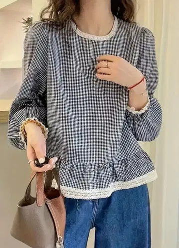 네이비 체크 프릴 밑단 긴팔 블라우스