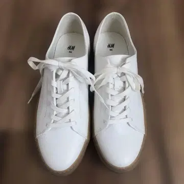 H&M 화이트 스니커즈 44