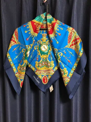 TRUSSARDI 실크 스카프