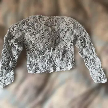 꽃무늬 레이스 짜임 긴팔 가디건