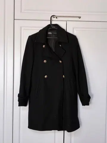 여성용 ZARA 블랙 테일러드 자켓