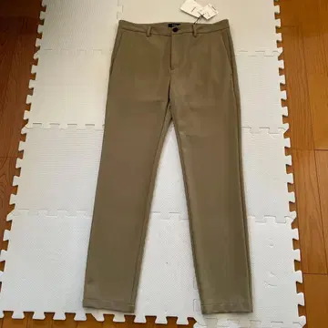 Theory 베이지 슬랙스 032 미사용