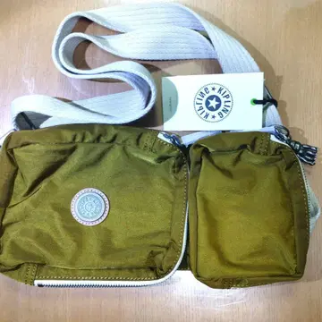 [ 새상품급 ] 키플링 올리브색 사선 가케 백