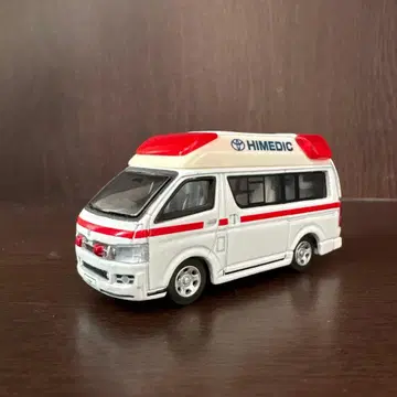 토미카 리미티드 105 도요타 하이메디 구급차