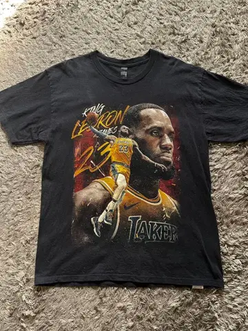 LeBron James T셔츠 L사이즈 블랙