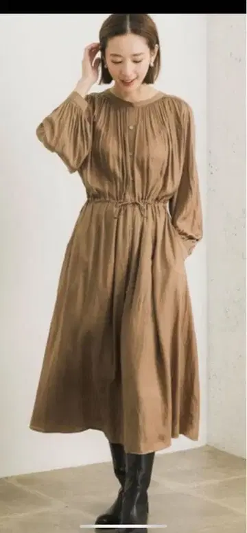 어반 리서치  드로스트 원피스