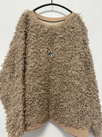 보아 소재의 긴팔 상의 [ Lee ]