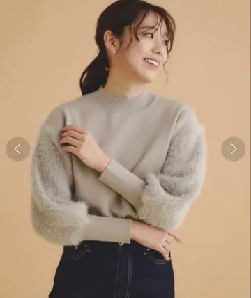 Index 페더 슬리브 하이넥 니트 스웨터 M <미인백화 게재>