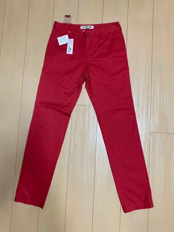 LACOSTE 슬림핏 레드 팬츠