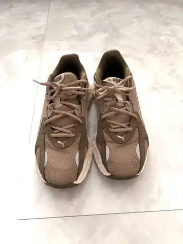 새상품급 PUMA 푸마 소프트라이드