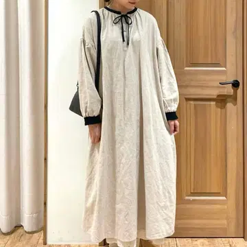 사만사 모스모스 배색 파이핑 전후 2WAY 원피스 (베이지)