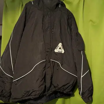 PALACE 다운 자켓 L 사이즈