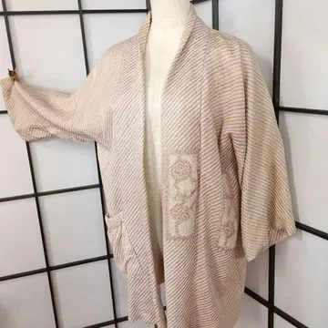 조임 겉옷 어레인지 핑크 계열 스트라이프