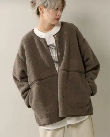 보아 파이핑 코트 다크 브라운