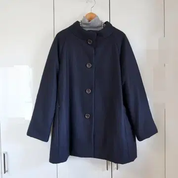 새상품급 레리안 사이즈 13+ A라인 하이넥 충전솜 코트/울 네이비