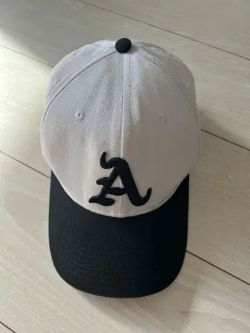 A 로고 야구 모자 Ask yourself