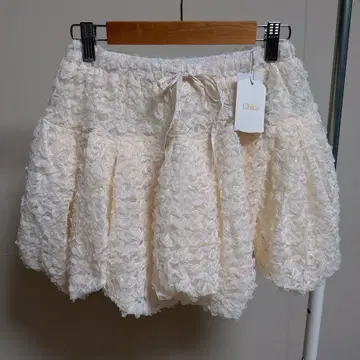 밑단 벌룬 레이스 미니 스커트 라이트 베이지