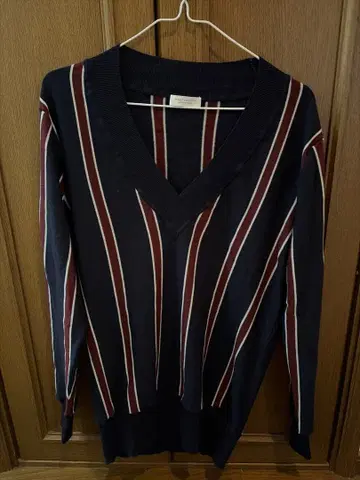 BEAUTY&YOUTH UNITED ARROWS V넥 스웨터