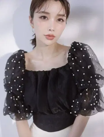eimyistoire 오간자 펄 슬리브 상의 블랙