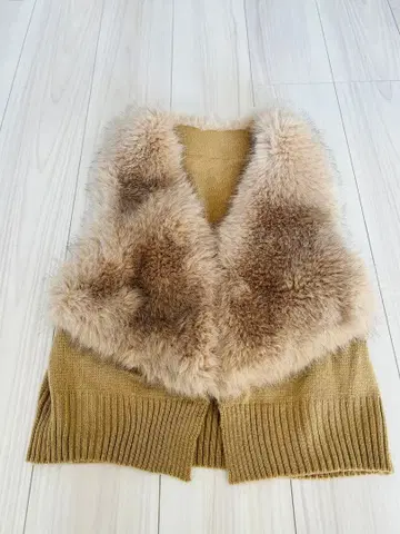 니트 베스트 M 카멜 인조 모피