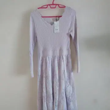 택 포함 레스 빠세 라벤더 V넥 긴팔 니트 원피스