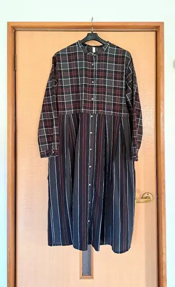 체크 무늬 롱 원피스 긴팔